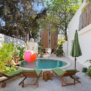 Hostel Oostel Smart - Pueblo (adults Only), Tulum